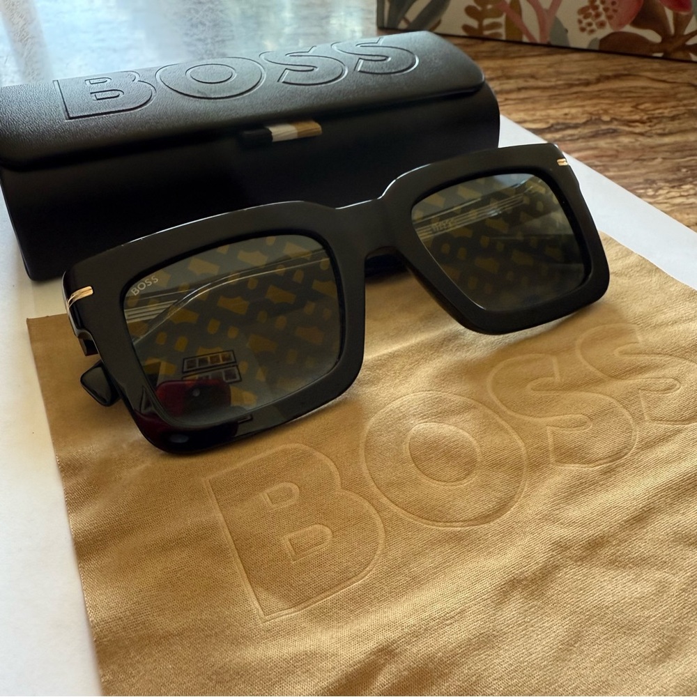 BOSS Black Square Sunglasses